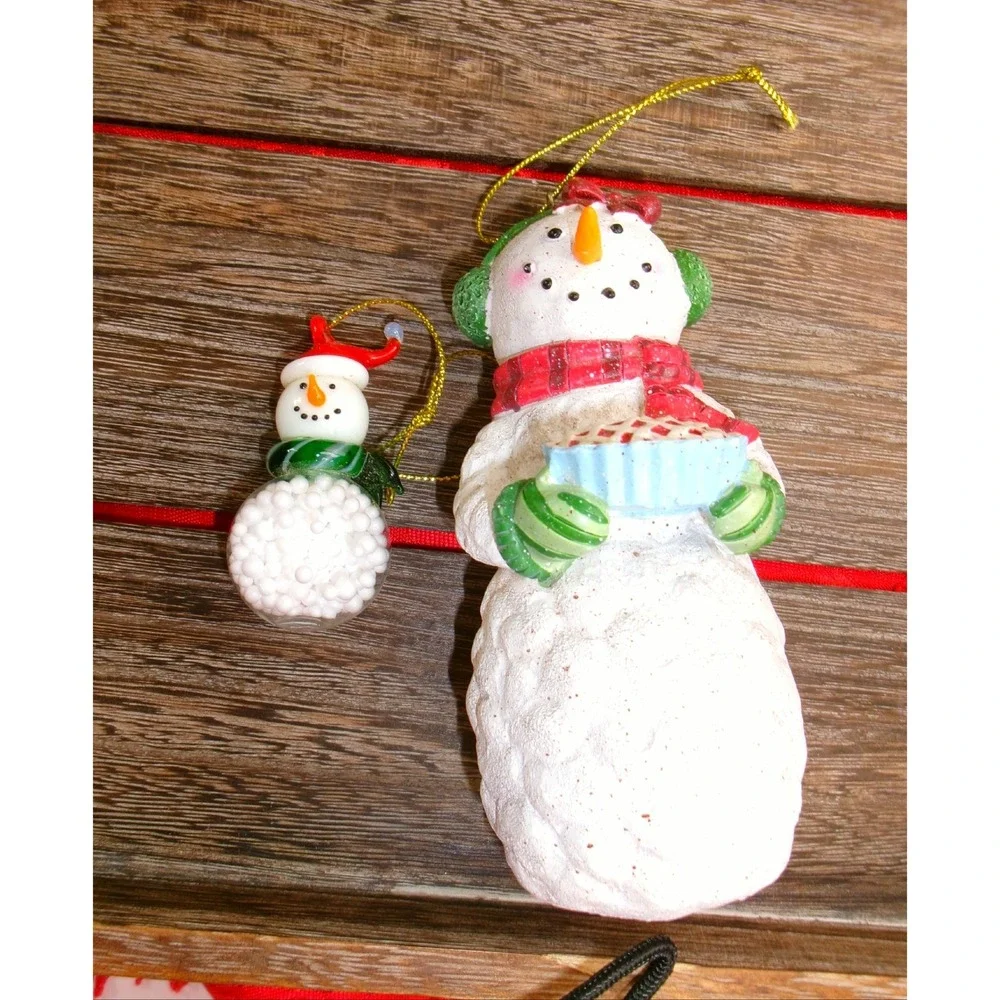 Snowman Set‎ of 3 Figurines Resin with Cherry Pie, Glass & Sledding Vintage
